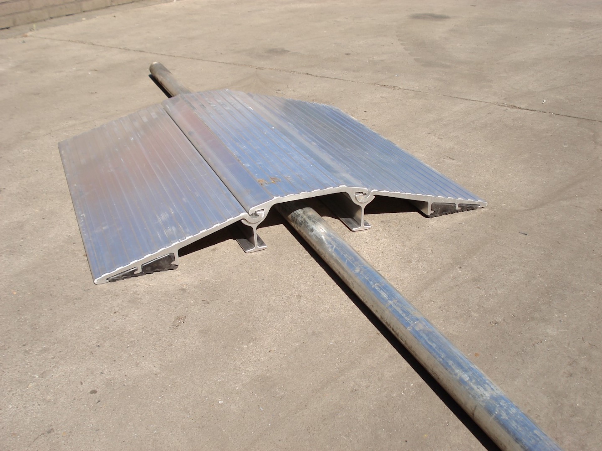 Oprijplaat Slangenbruggen Kabelgoten Aluminium 6