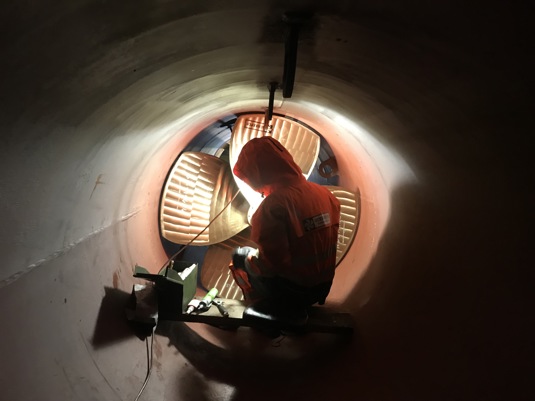 Tunnel Thruster - Thrustmaster Thruster - Transverse Thruster  TT800 - IMG 0105