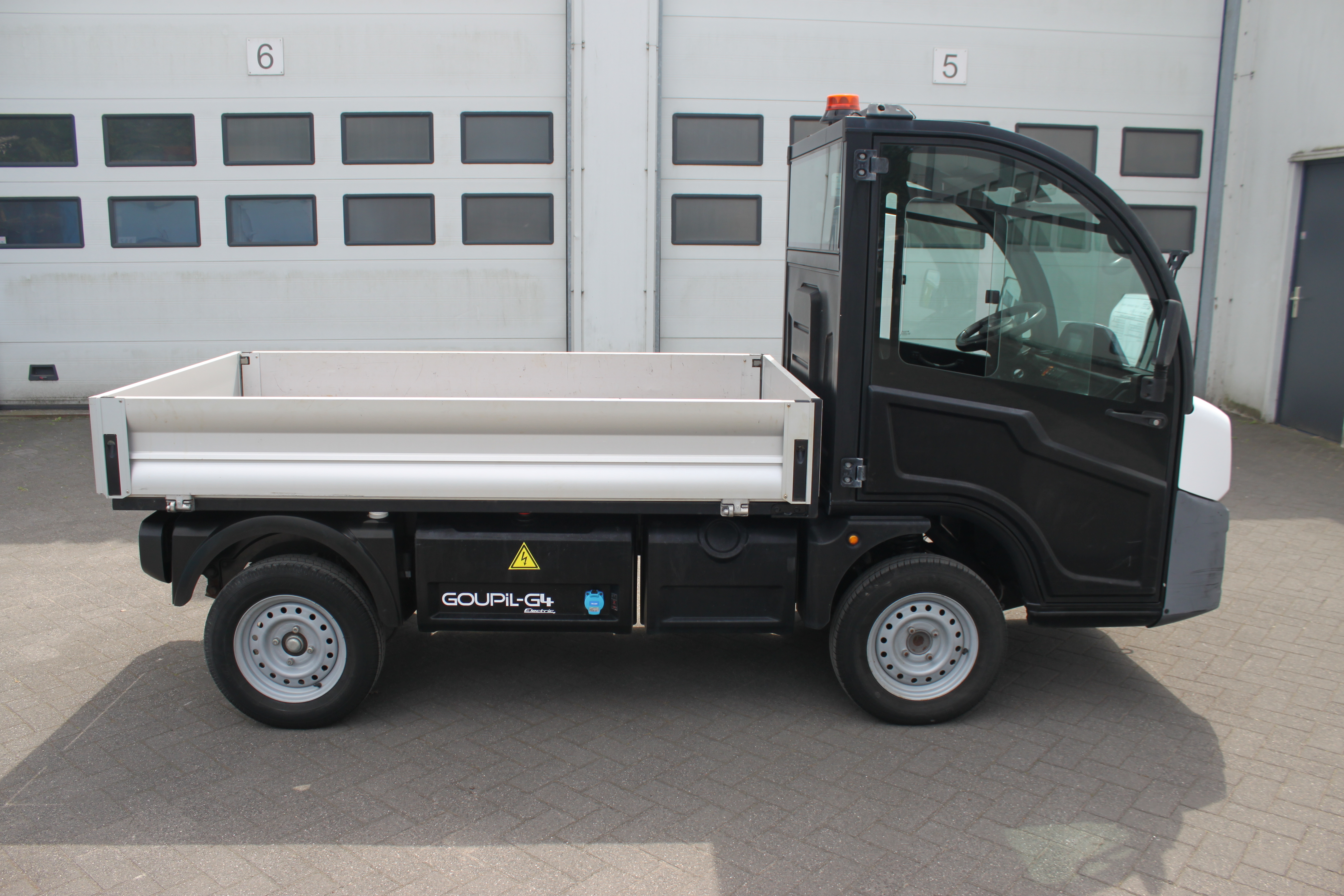 IMG 2810-Goupil g4 - picnic wagentje - gemeentewerk wagentje - plantsoendienst auto -Stadtauto - Elektrotransporter- Goupil Kipper Transportfahrzeug