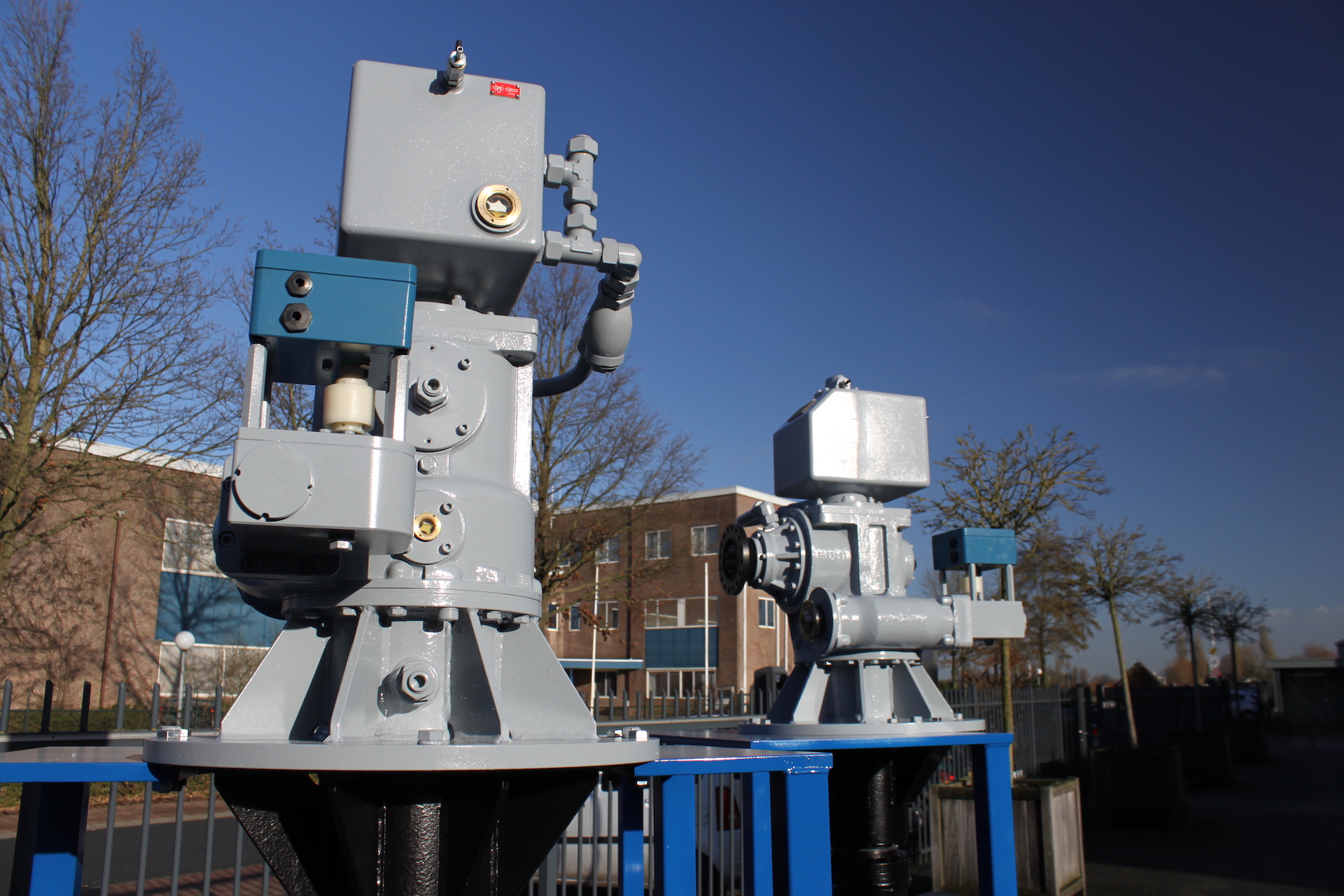 Schraven-aandrijvingen-Schottel- Zdrive thruster - azimuth thruster - rudderpropeller - 240 KW thruster-4