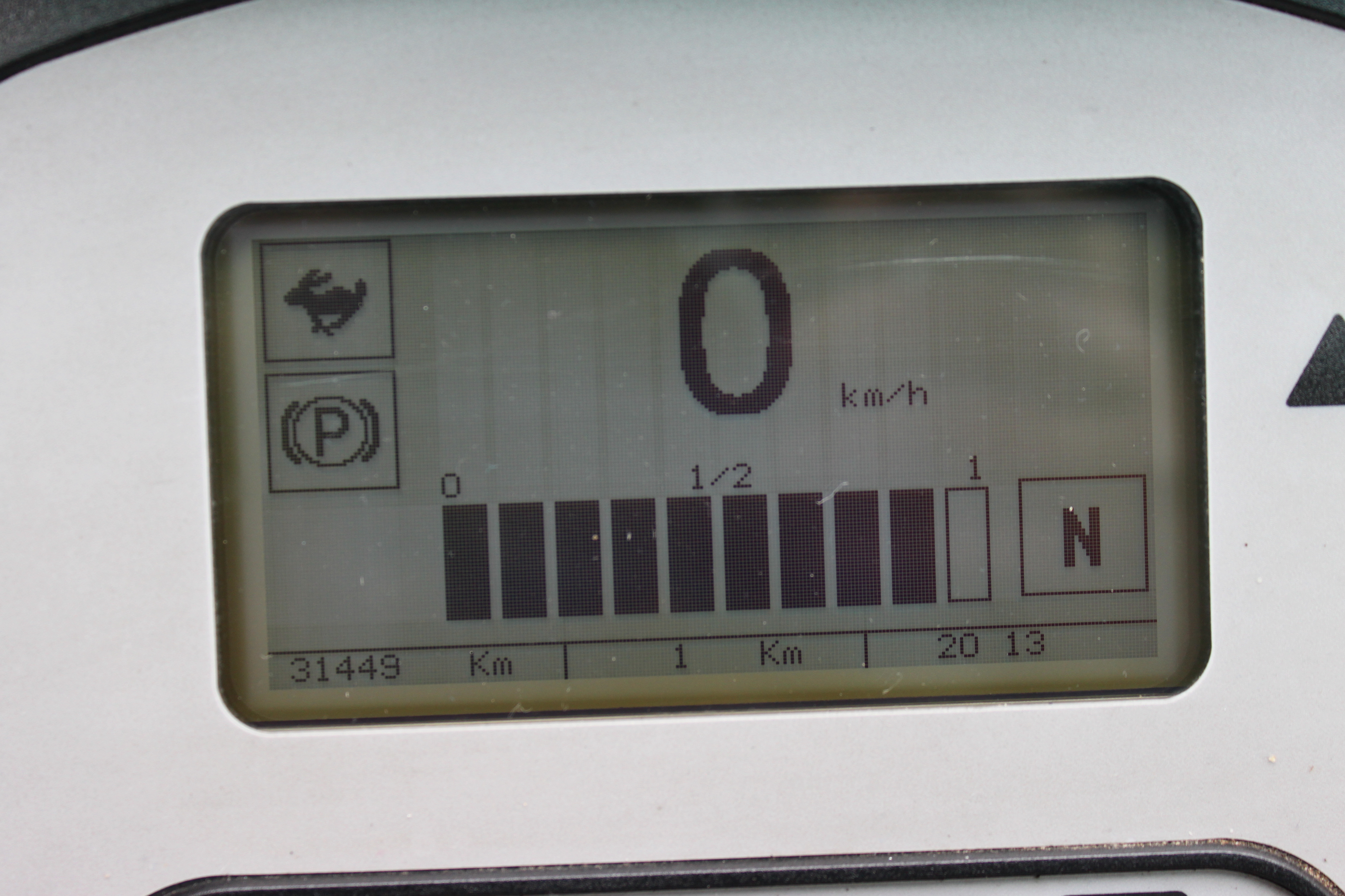 Goupil- picnic wagentje - gemeentewerk wagentje - plantsoendienst auto -Stadtauto - Elektrotransporter- Goupil Kipper Transportfahrzeug- Müllwagen-IMG 0828