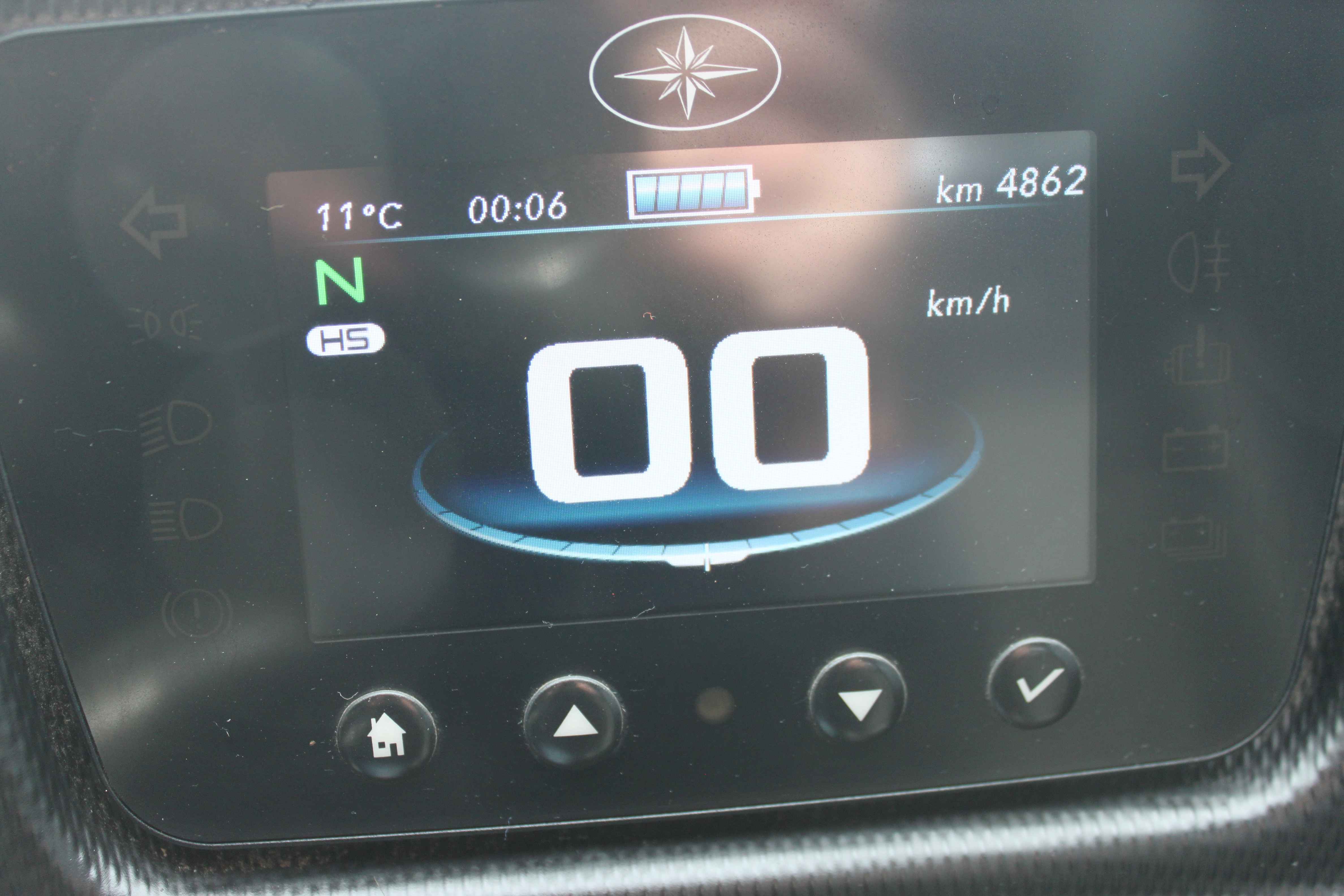 Elektrotransporter Goupil G4 Kipper Plantsoenwagen (9)