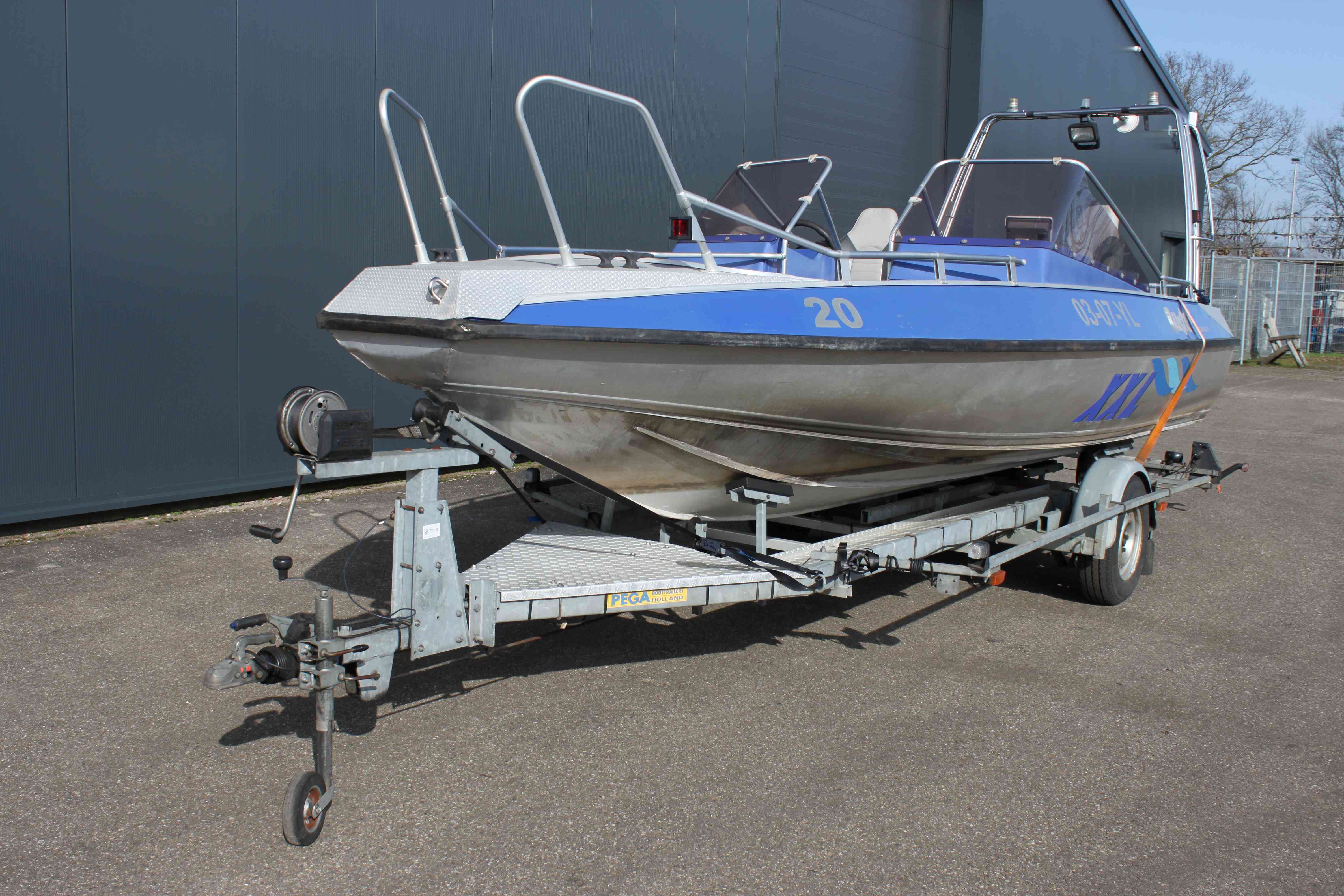 Buster XXL Aluminium Speedboot 115 Pk IMG 3210 (33)