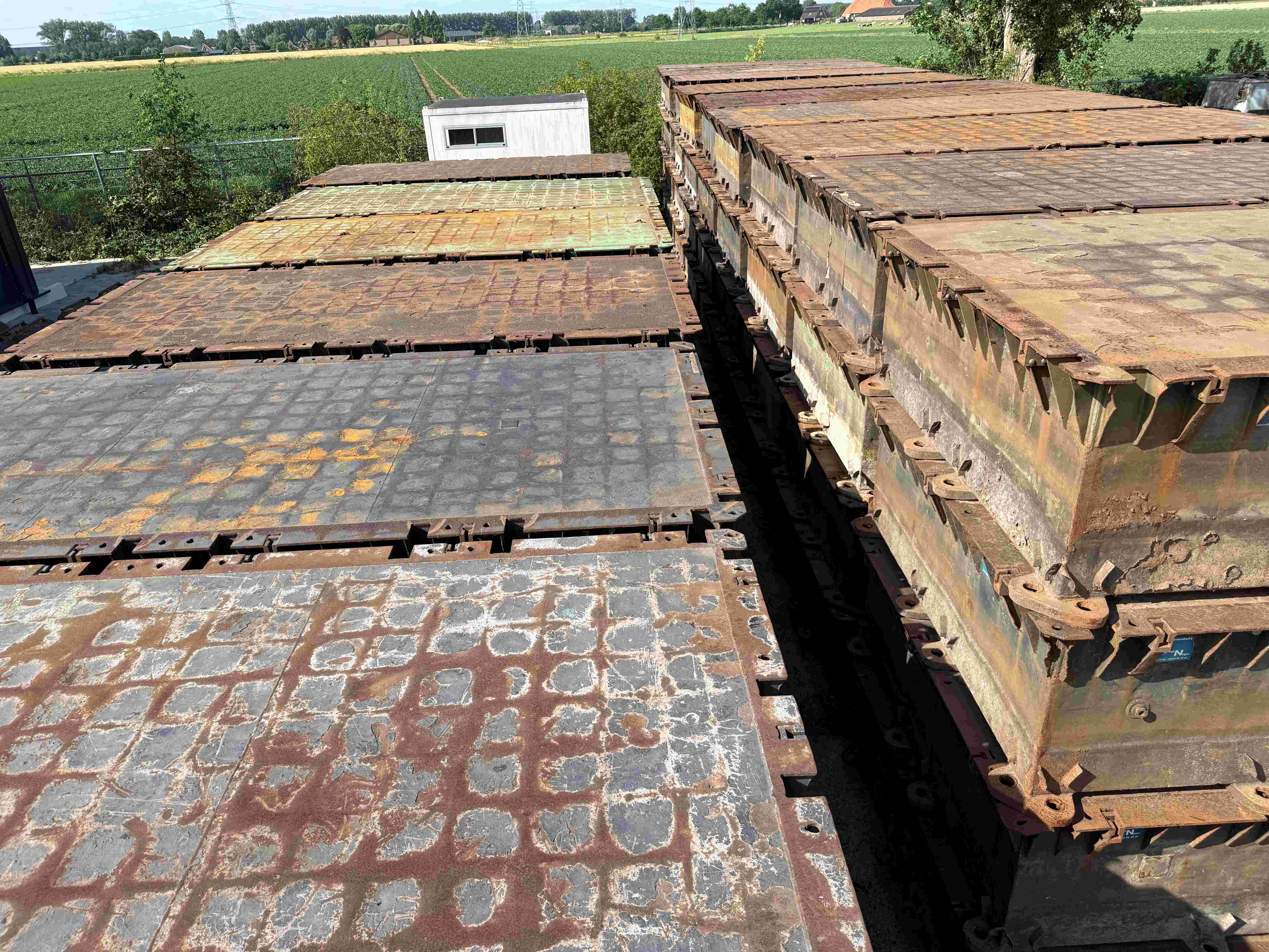 Used Nato pontoons for sale - Gebruikte koppelpontons te koop - Gebrauchte Nato pontoon zum verkauf - aanbod ponton koppelbaar (4)