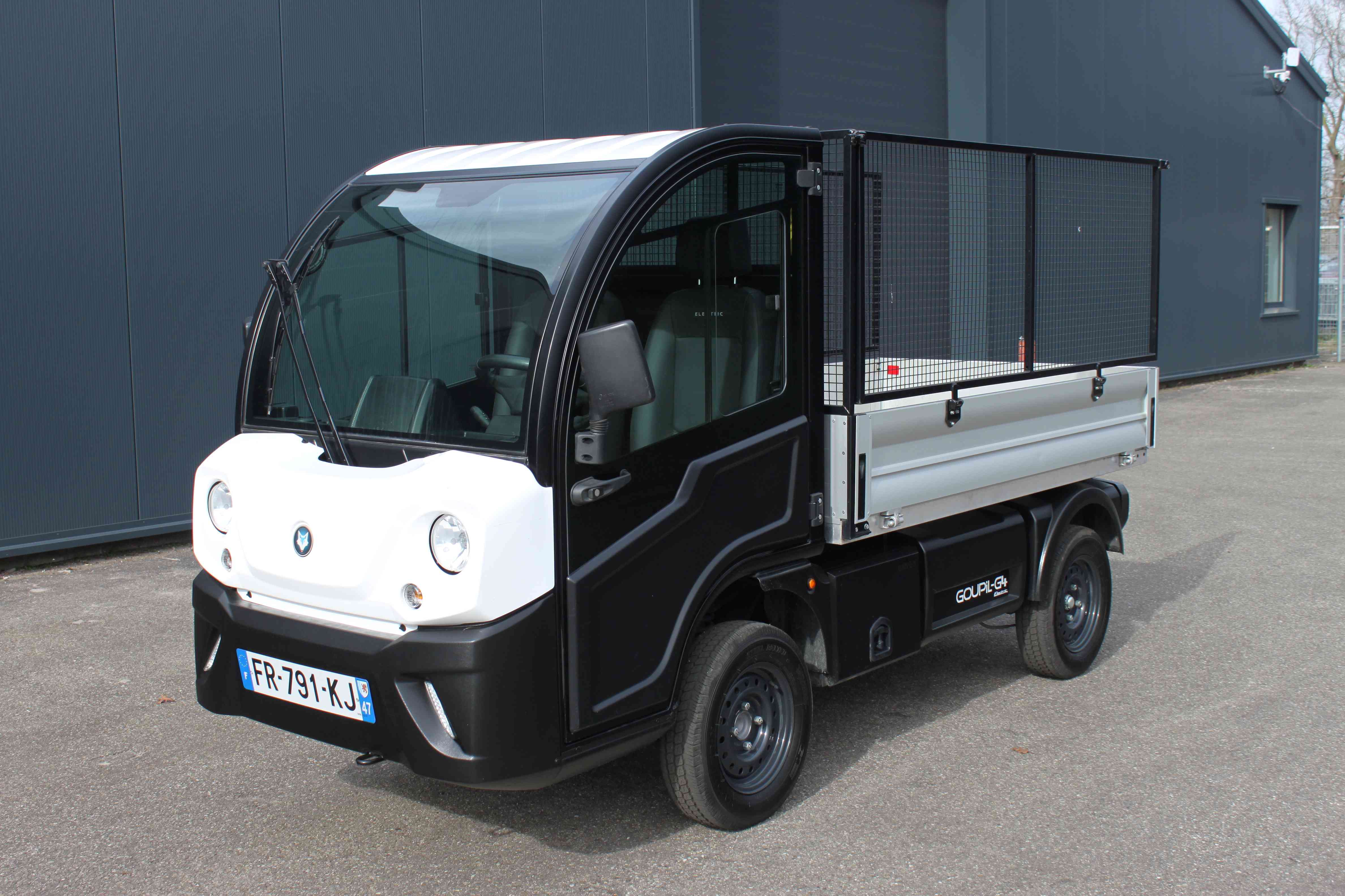 Elektrotransporter Goupil G4 Kipper Plantsoenwagen (3)