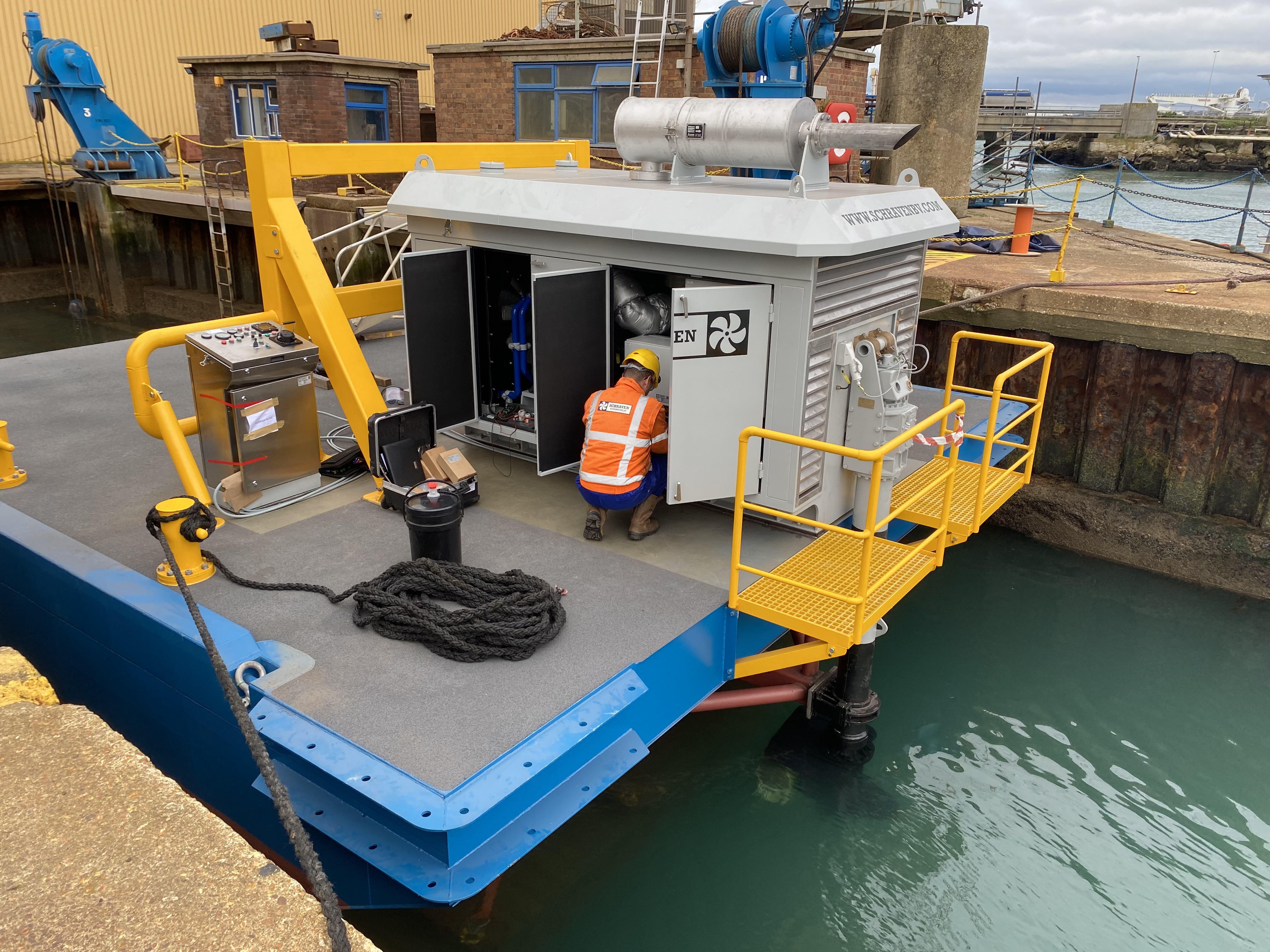 Deck mounted Thruster - Schraven - Schottel - deck-mounted Azimuth thruster - IMG 9573