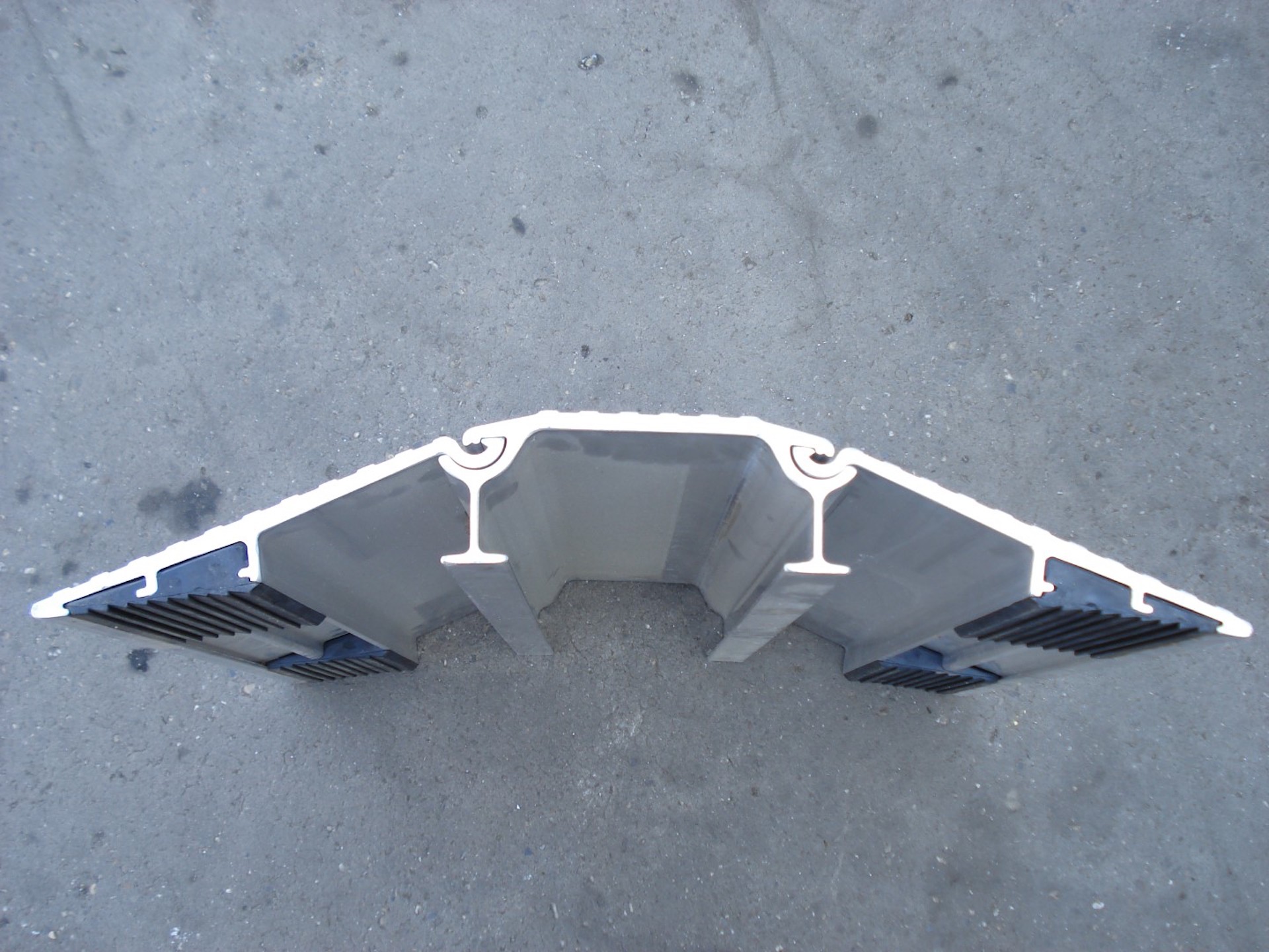 Oprijplaat Slangenbruggen Kabelgoten Aluminium 5