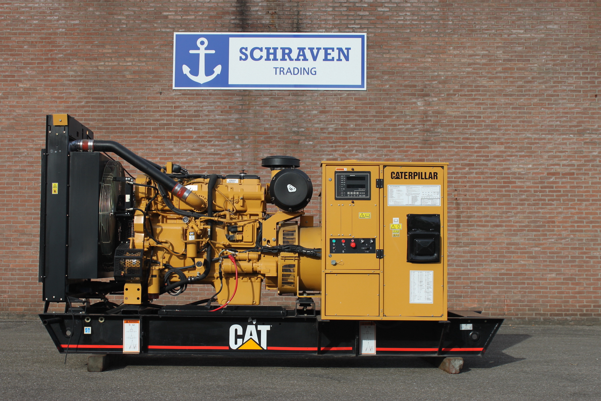 Caterpillar 450 Generator 1