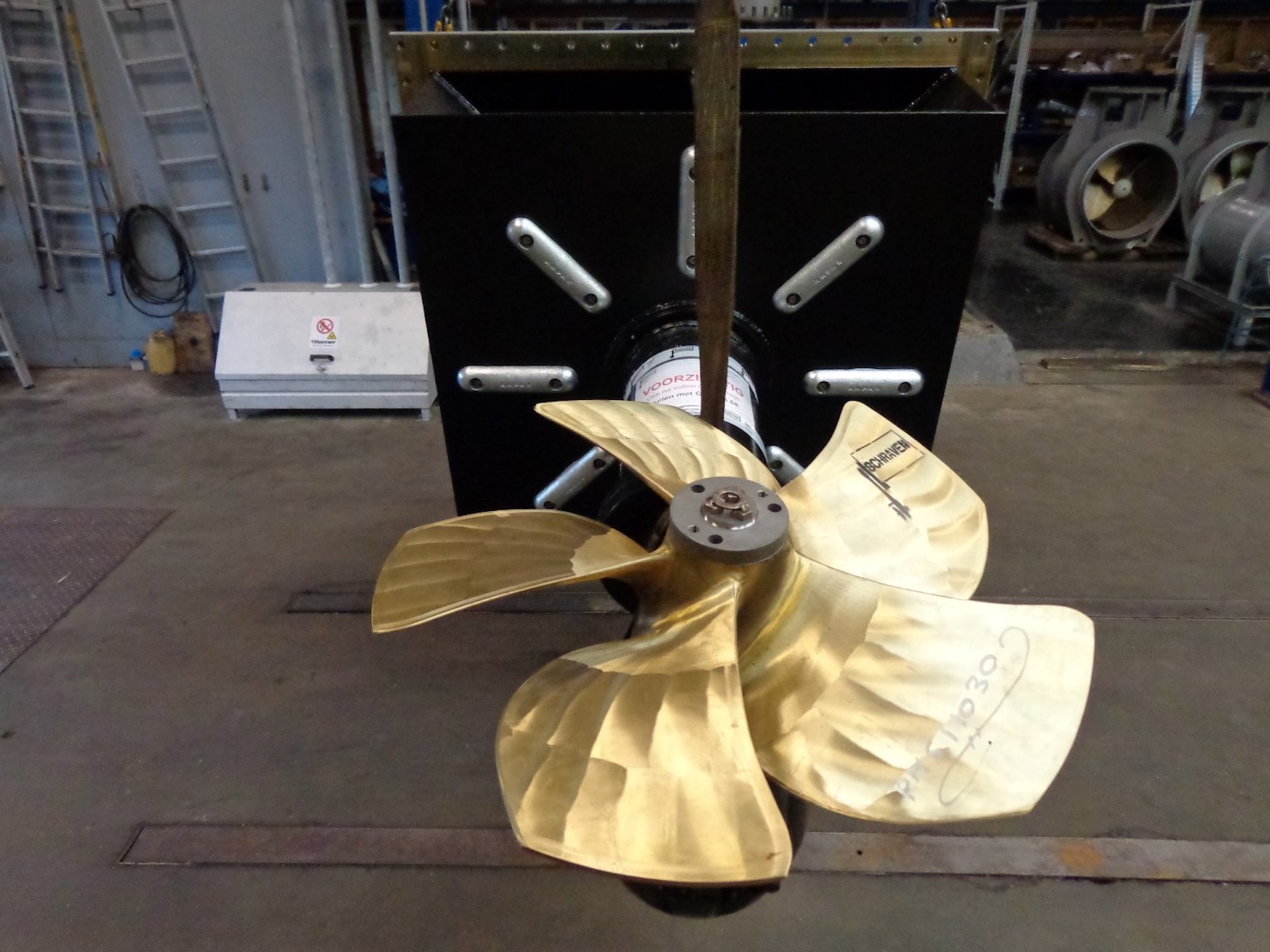 Reparatie Roerpropeller Rudderpropeller Ruderpropeller Hrp 3000 Z Drive 4