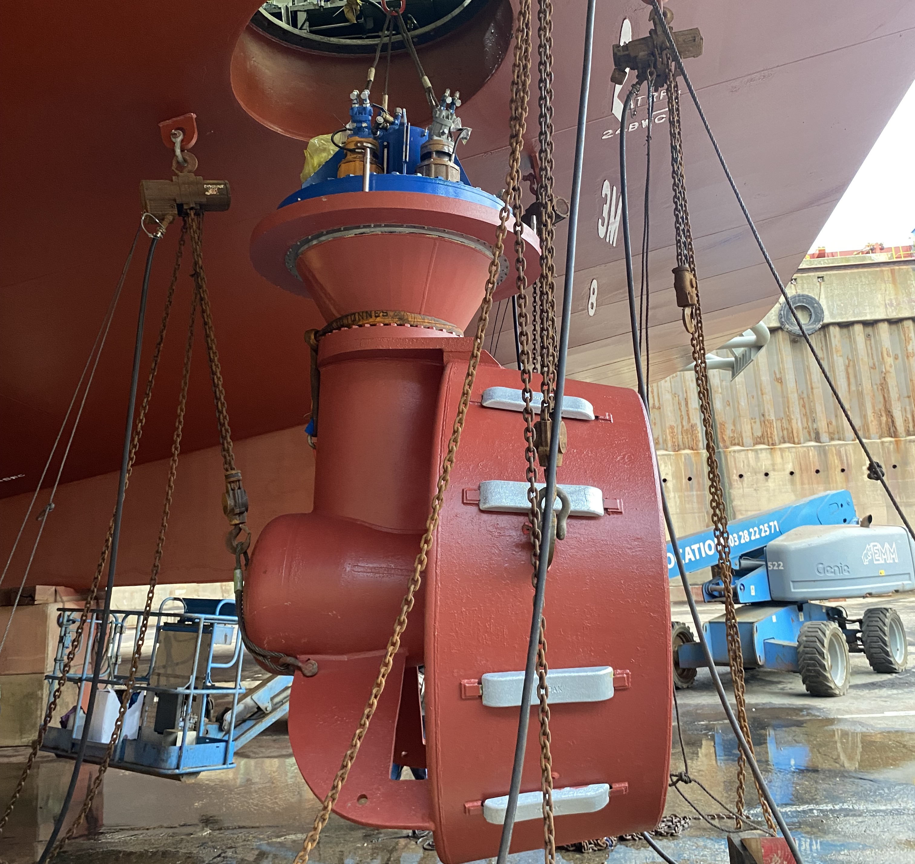 L drive thruster - Thrustmaster - L-drive rudderpropeller - TH1500 - IMG 2158 (1)