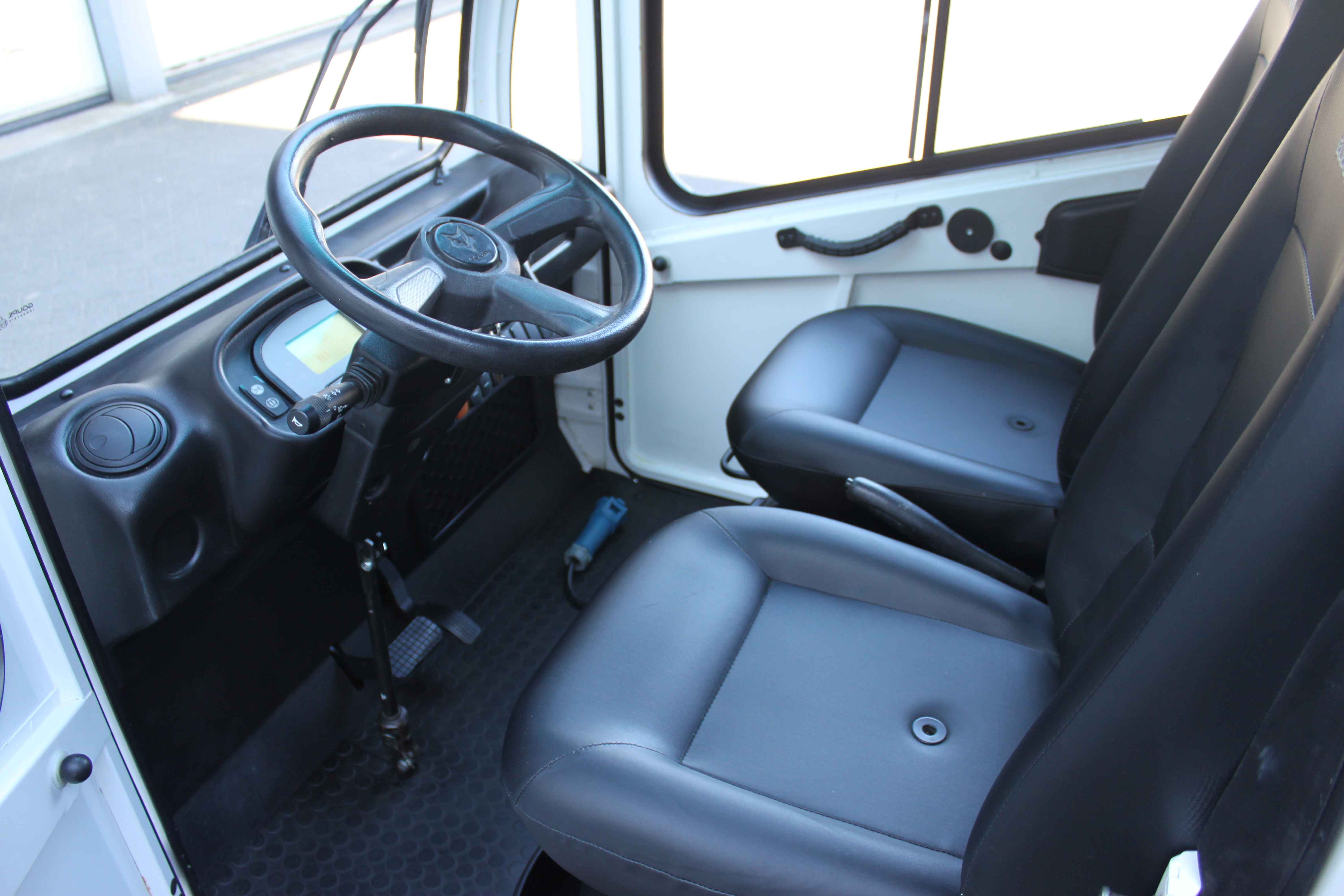 Elektric Car For Sale Elektrisches Nutzfahrzeug Zum Verkauf – Transportfahrzeug Kaufen Picnic Vrachtautootje Plantsoendienst Auto (7)