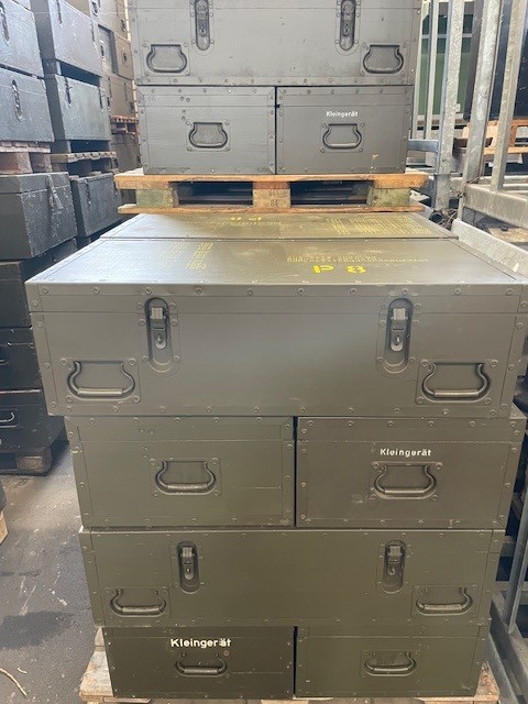 Leger kisten te koop