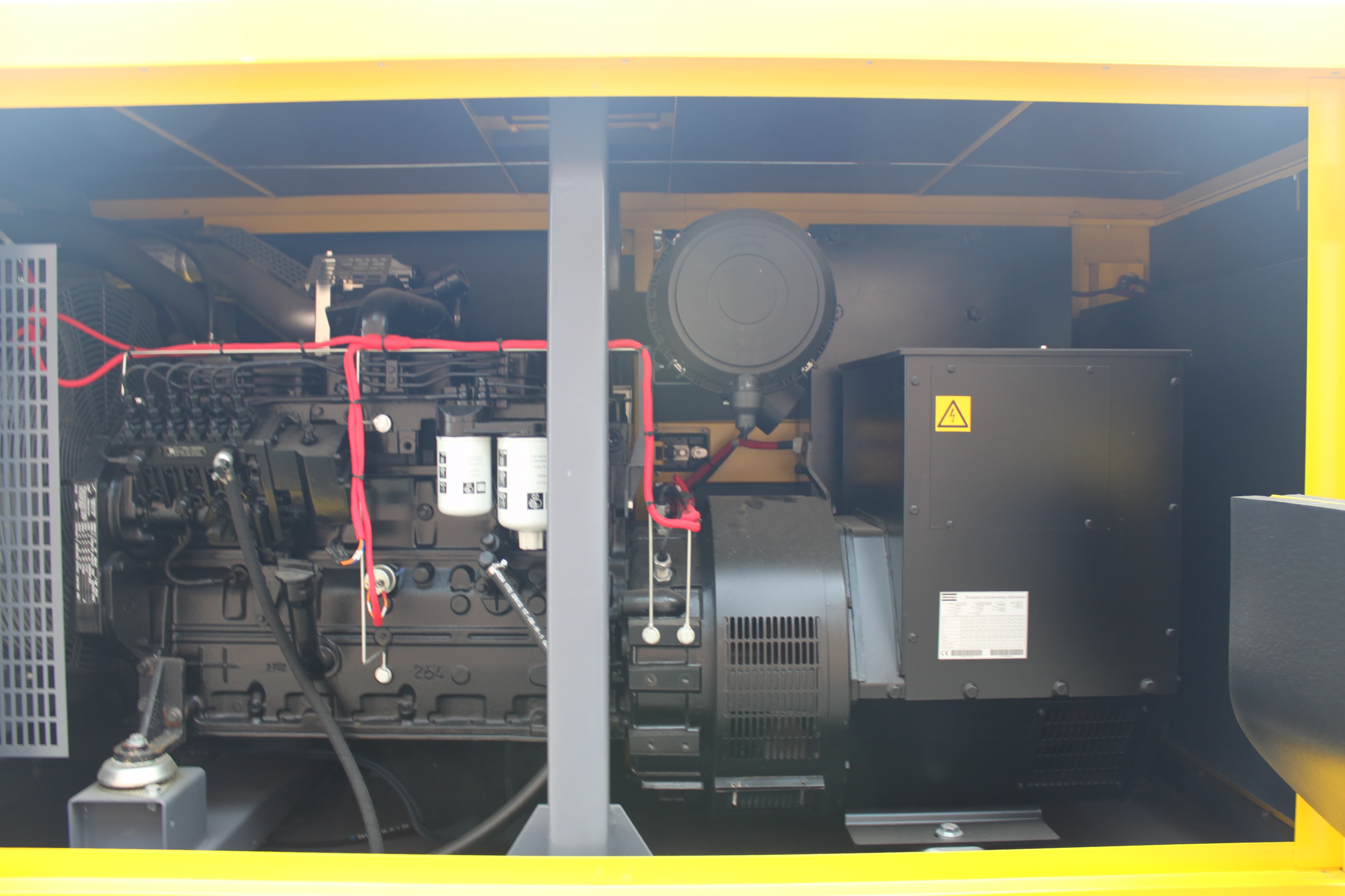 IMG 2870 - Dieselgenerator Atlas Copco - Generator 100Kva - Genset unused 100Kva - Stromaggregate Atlas Unbenutzt