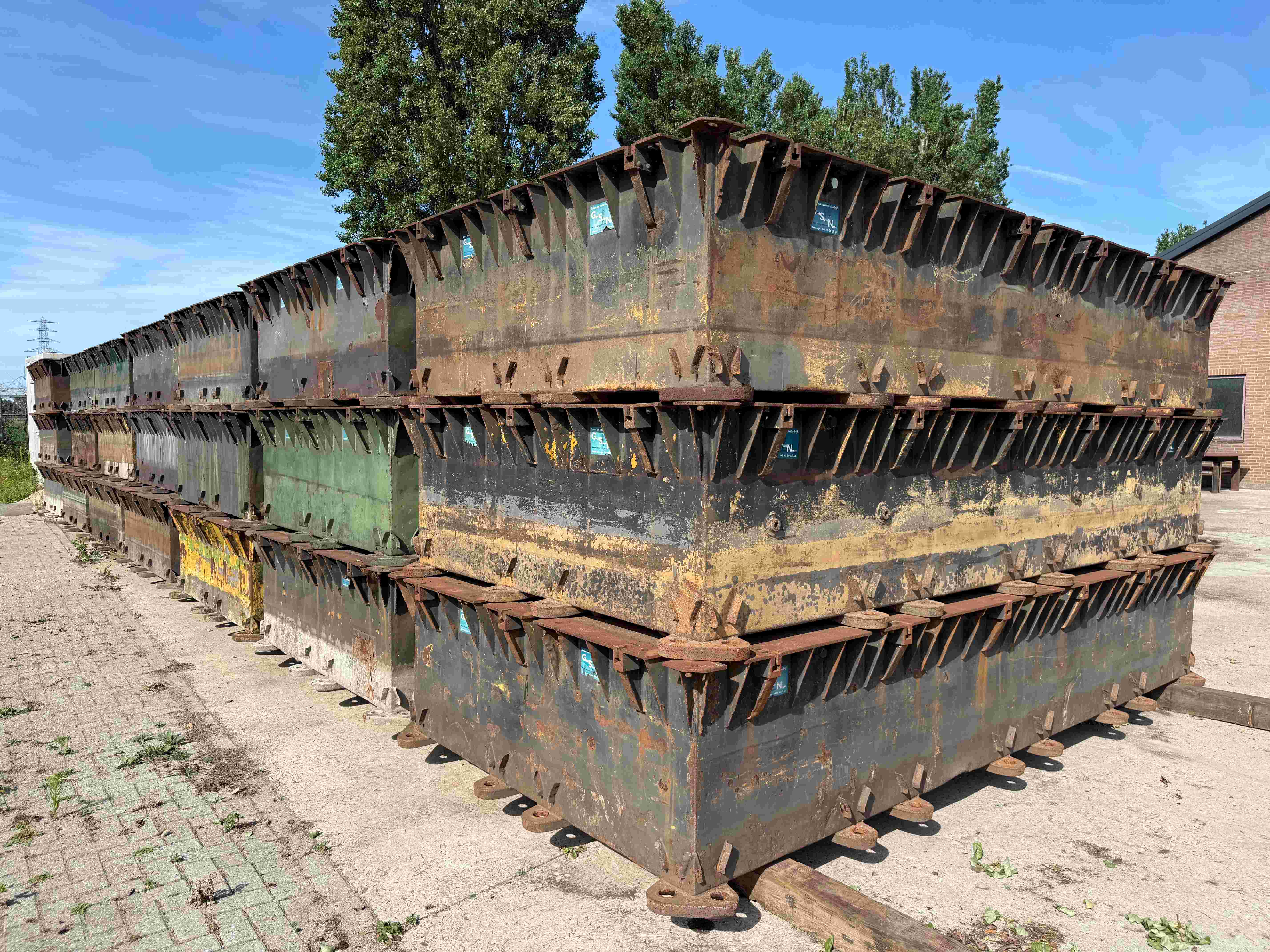 Used Nato pontoons for sale - Gebruikte koppelpontons te koop - Gebrauchte Nato pontoon zum verkauf - aanbod ponton koppelbaar (6)