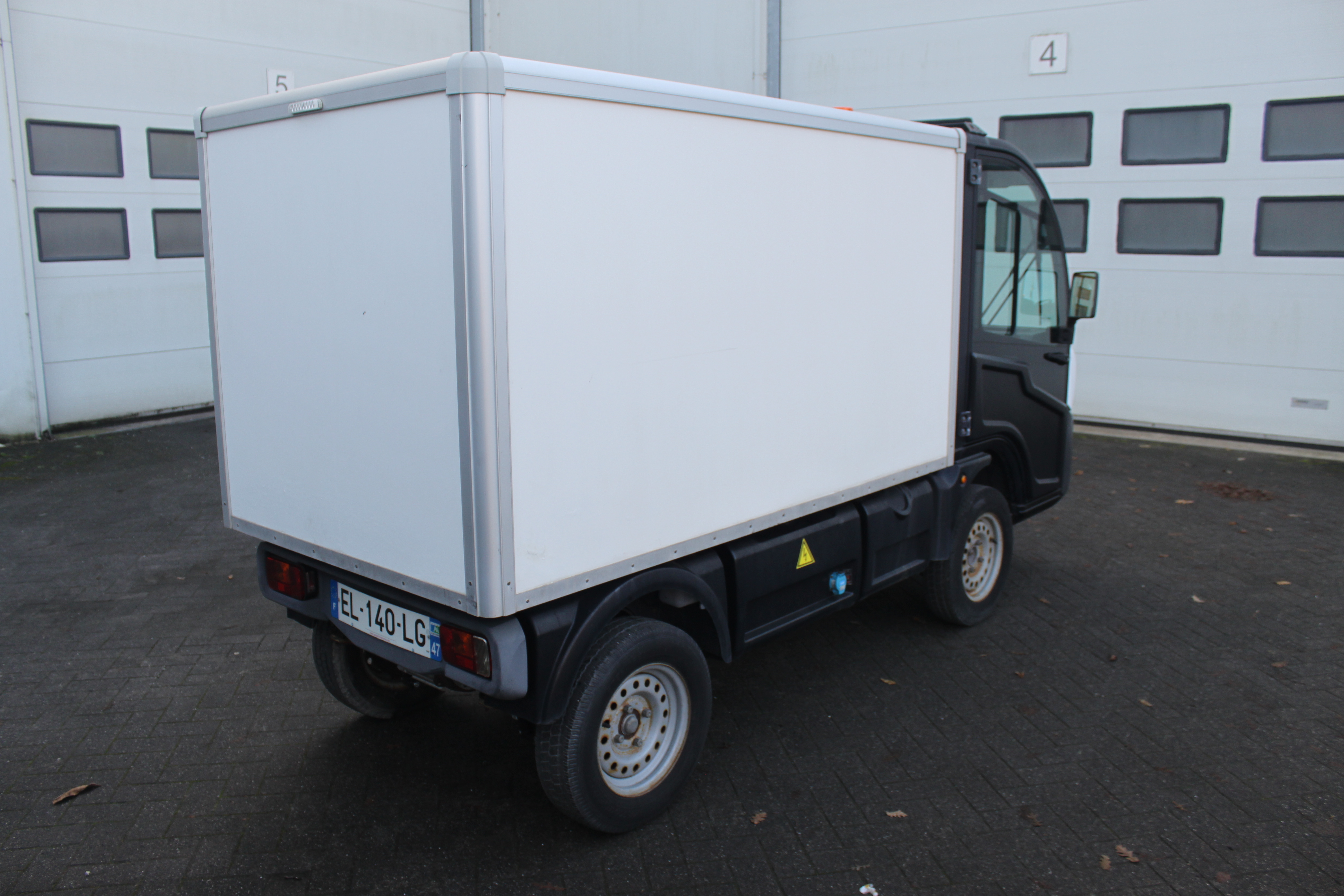 Goupil- picnic wagentje - gemeentewerk wagentje - plantsoendienst auto -Stadtauto - Elektrotransporter- Goupil Kipper Transportfahrzeug-IMG 2608