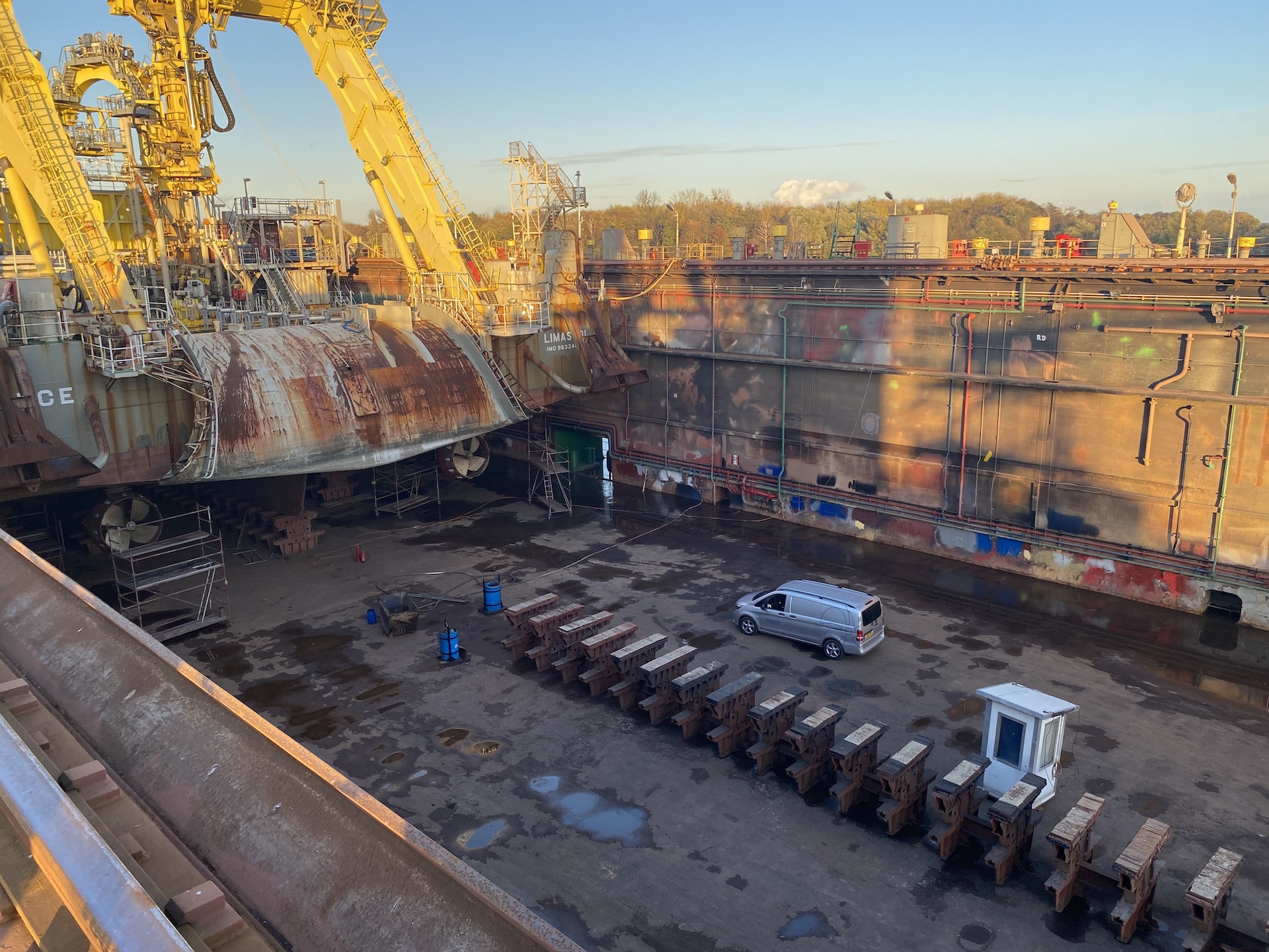 Azimuth thruster repair - Schraven Thruster repair - Thruster Boskalis