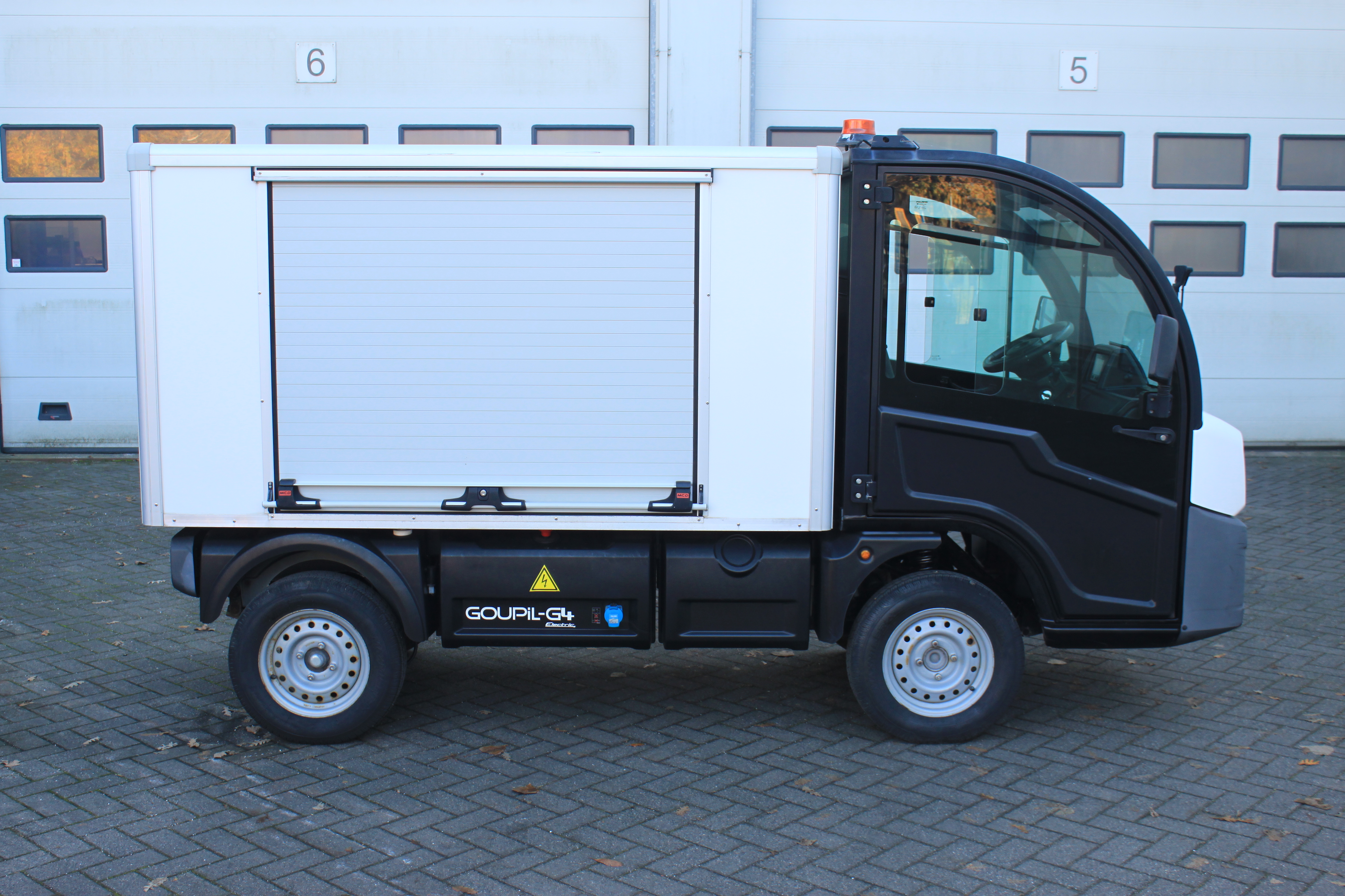 Schraven Goupil G4 EY684MF 2