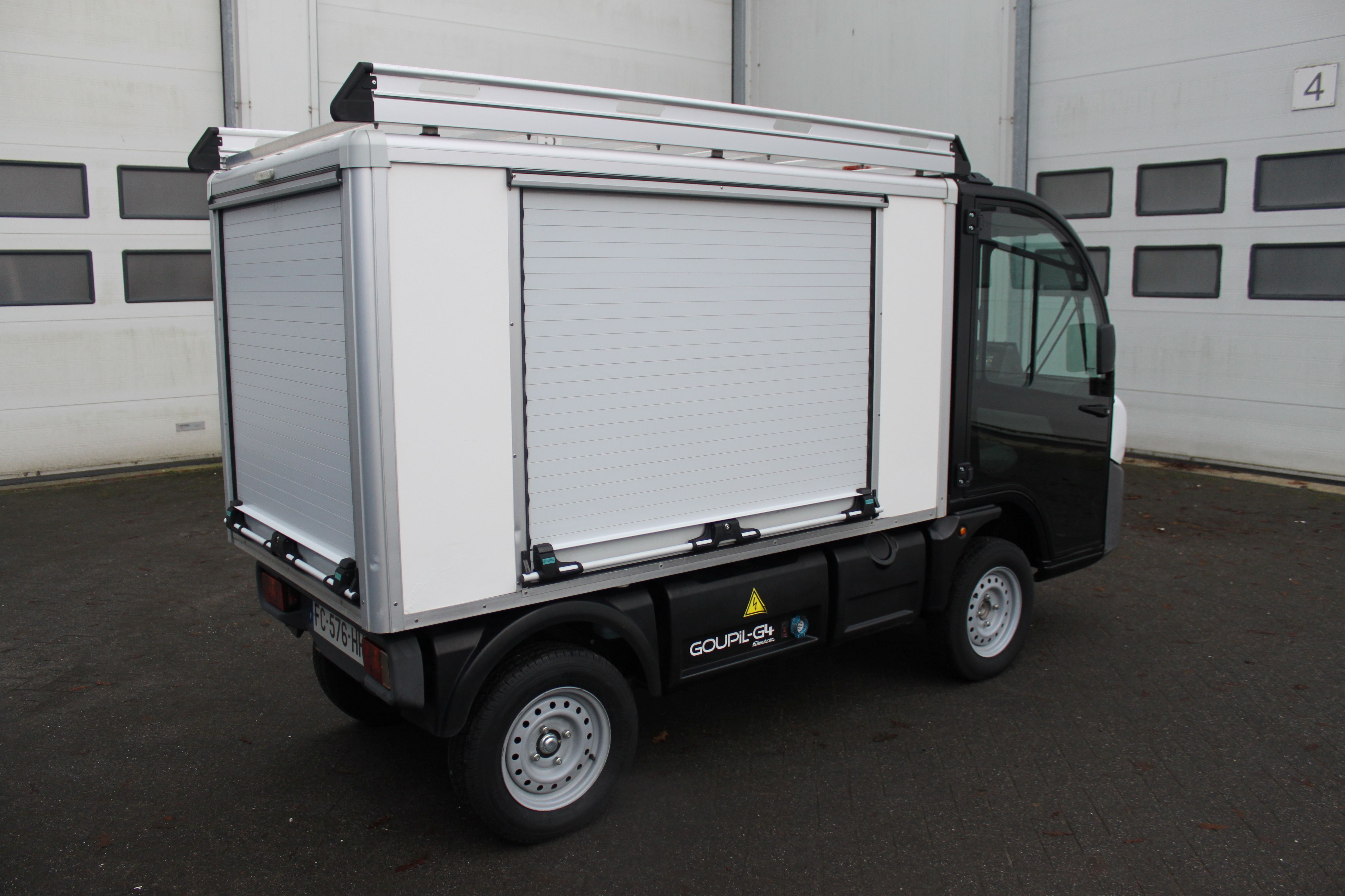 Goupil- picnic wagentje - gemeentewerk wagentje - plantsoendienst auto -Stadtauto - Elektrotransporter- Goupil Kipper Transportfahrzeug-IMG 2643