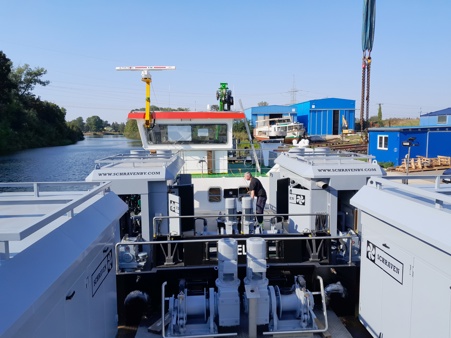 Deck mounted Thruster - Schraven - Schottel - deck-mounted Azimuth thruster - 20240917 154333