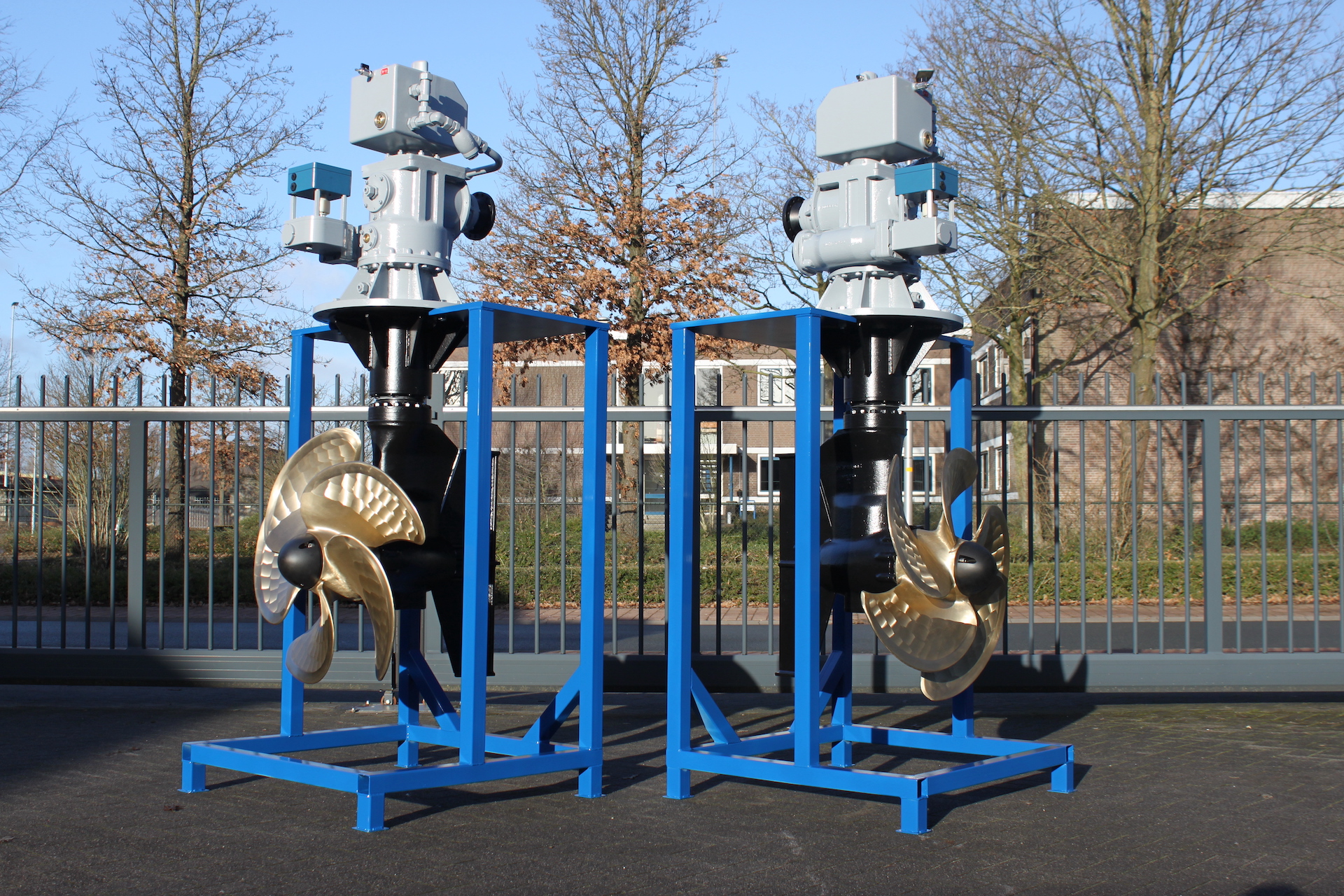 Schraven-aandrijvingen-Schottel- Zdrive thruster - azimuth thruster - rudderpropeller - 240 KW thruster-3