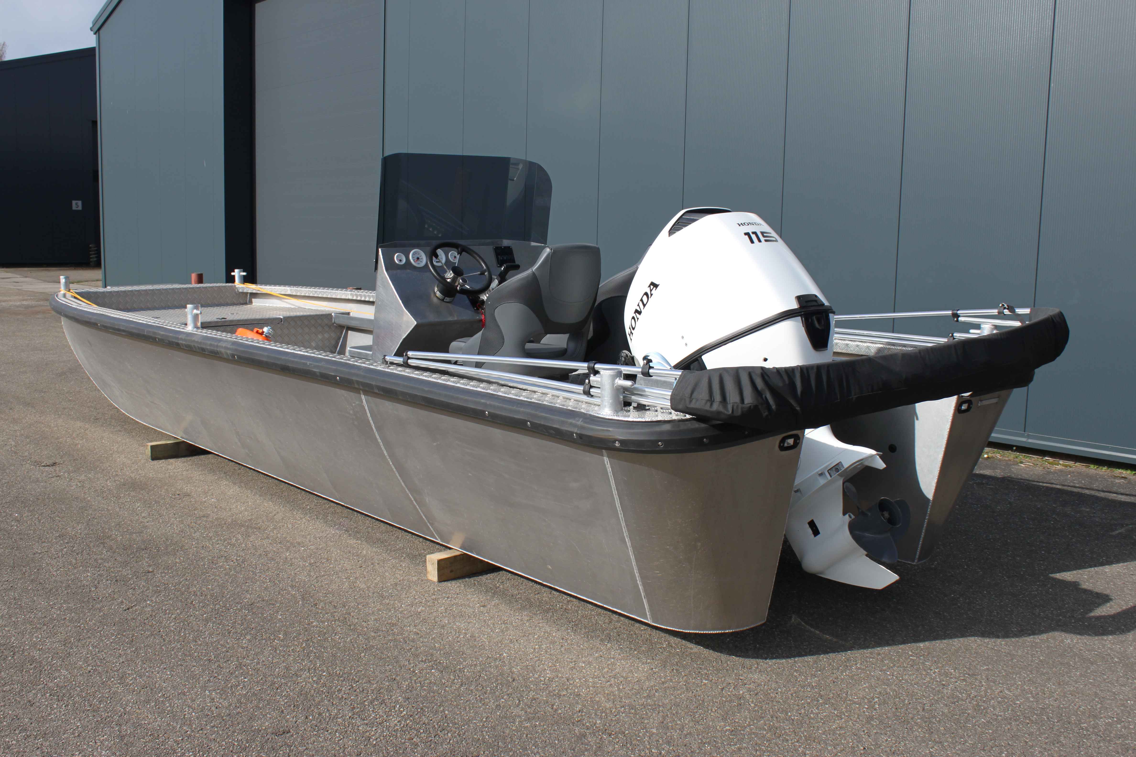 Aluminium Workboat 7,5 M Honda 115HP Aluminium Arbeitsboot (6)