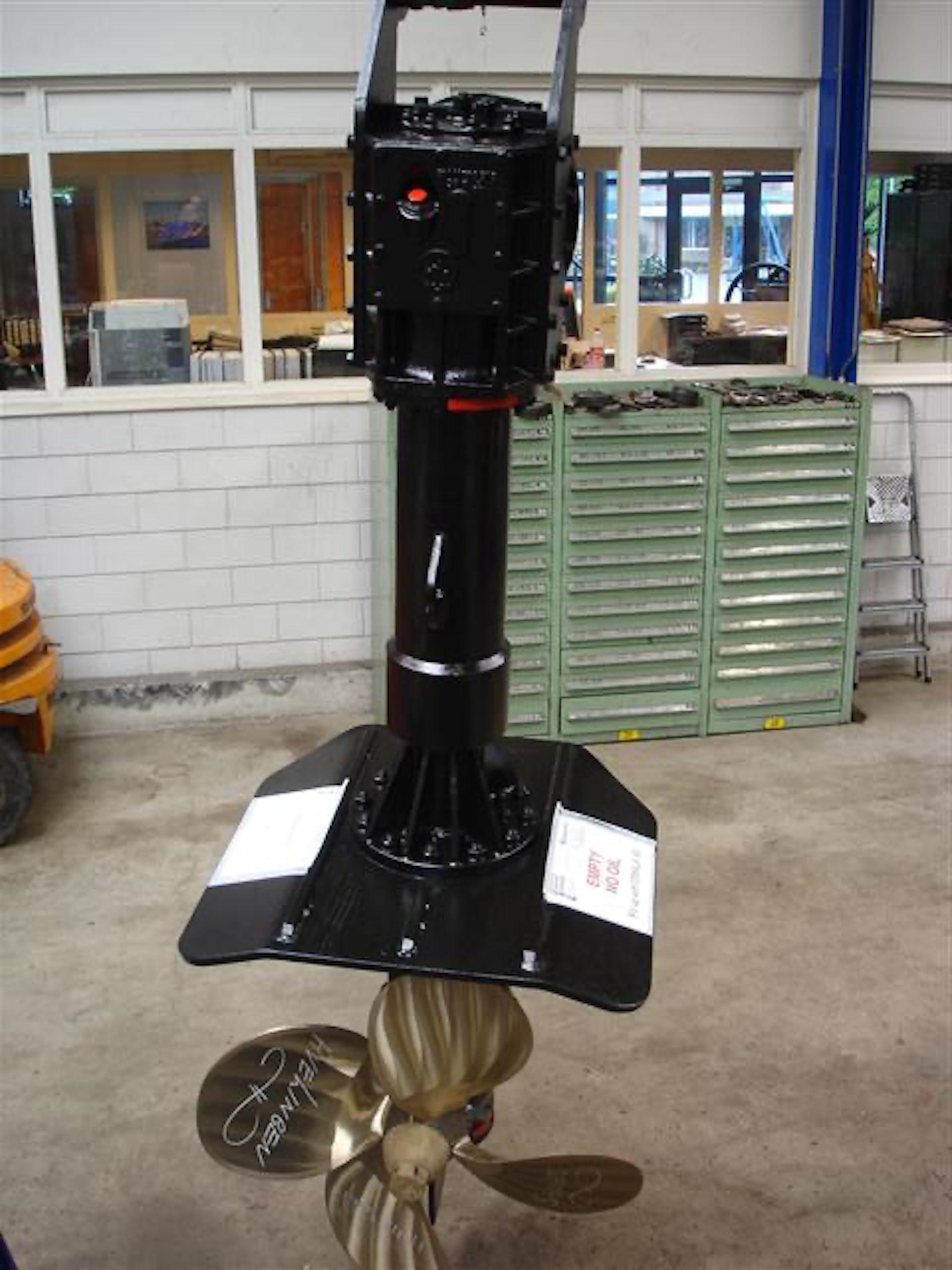Reparatie Roerpropeller-Rudderpropeller-Schottel Srp150-LDrive Thruster-Azimuth steeringsystem -ZDrive thruster 2