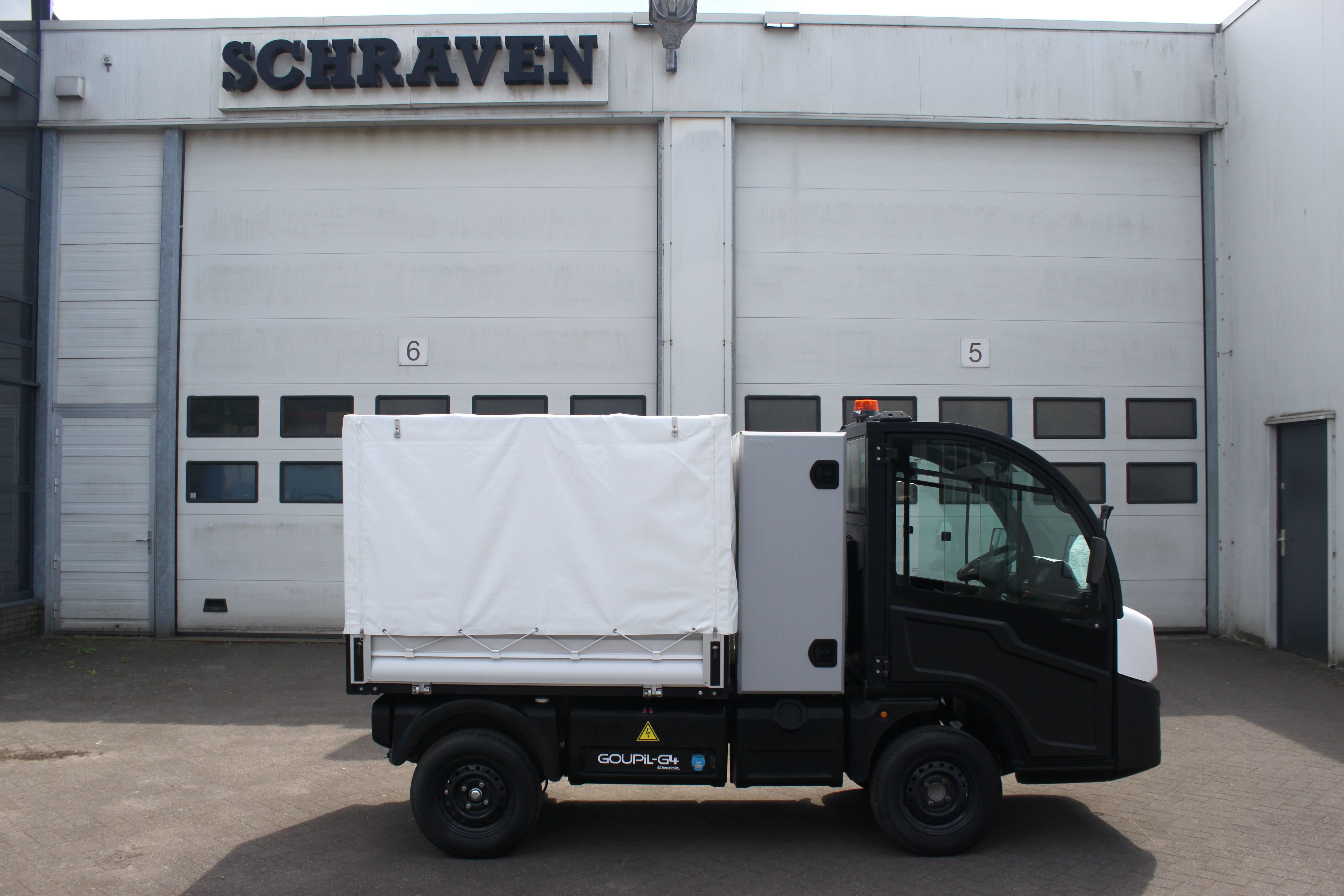 Goupil- picnic wagentje - gemeentewerk wagentje - plantsoendienst auto -Stadtauto - Elektrotransporter- Goupil Kipper Transportfahrzeug-IMG 2828