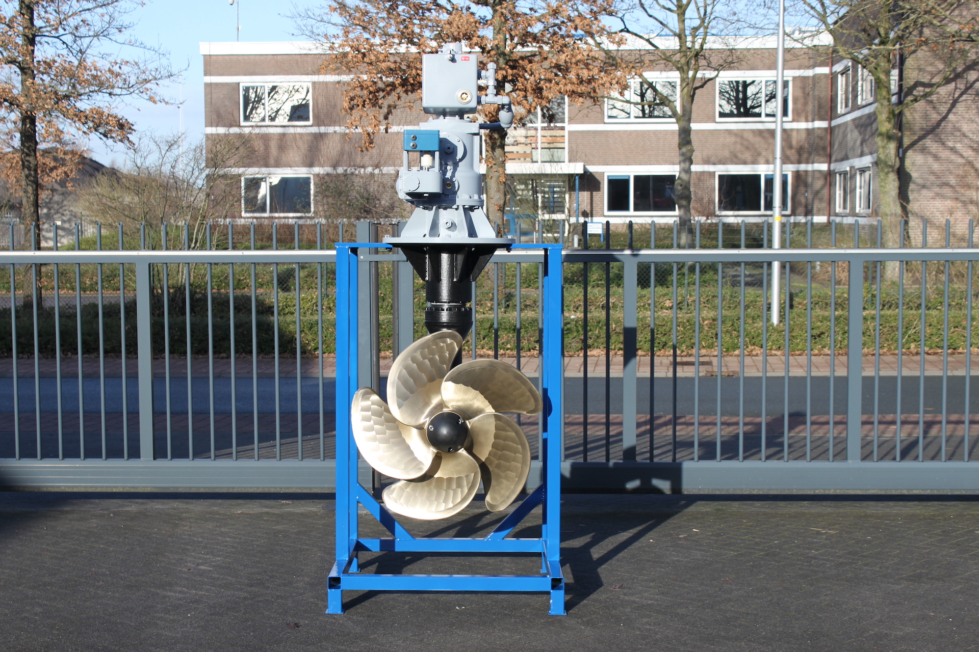 Schraven-aandrijvingen-Schottel- Zdrive thruster - azimuth thruster - rudderpropeller - 240 KW thruster 1