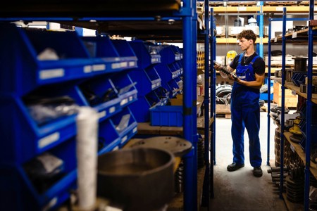 Magazijn onderdelen Schraven bv