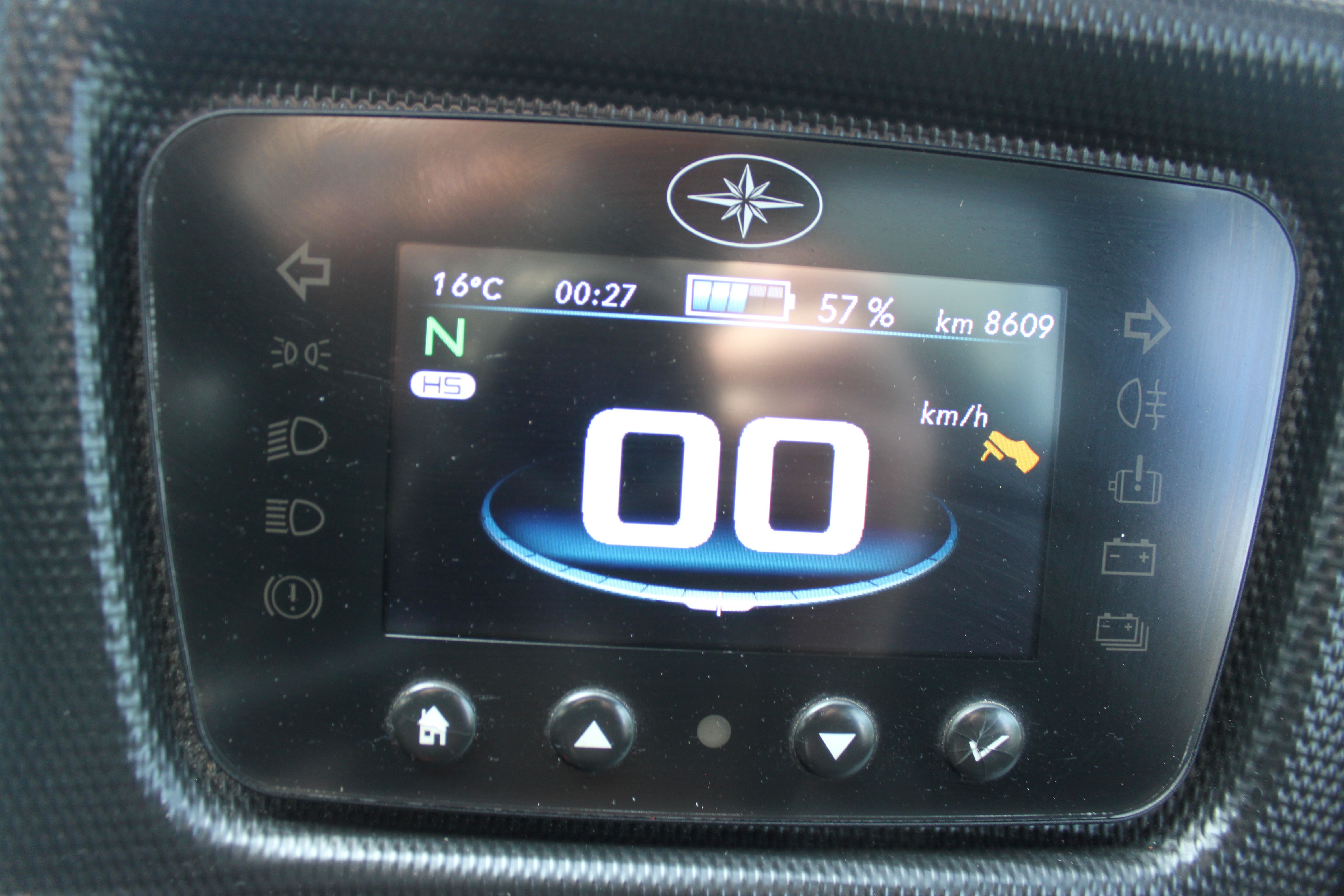 Goupil- picnic wagentje - gemeentewerk wagentje - plantsoendienst auto -Stadtauto - Elektrotransporter- Goupil Kipper Transportfahrzeug-IMG 2835