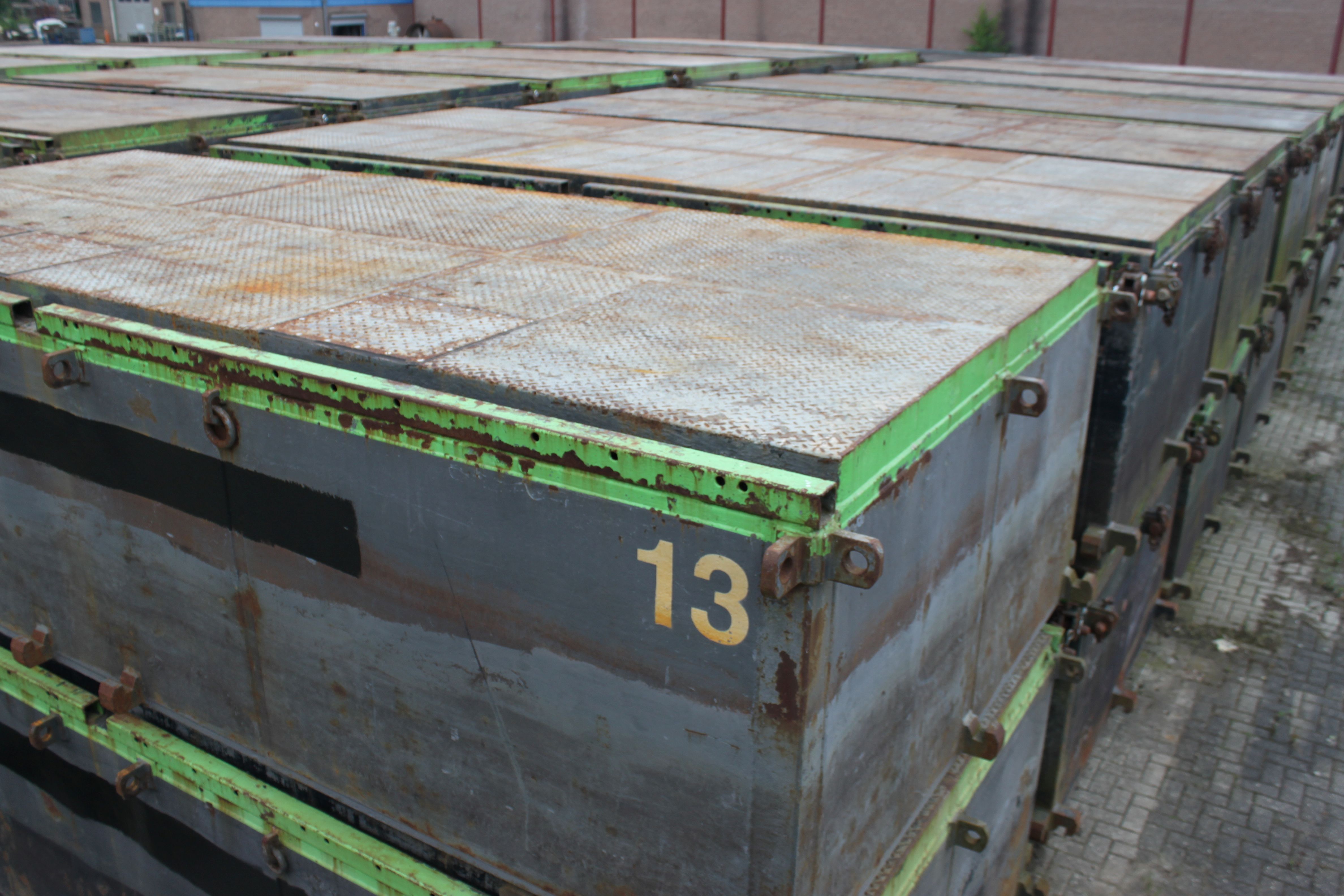 Gebrauchte ponton zum verkauf - gebruikte ponton te koop-Pontons for sale- ex Army pontoon (1)