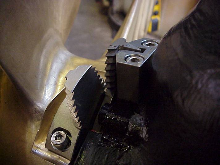 Trossensnijders - Rope cutters-  Tauschneider- ZDrive Azimuth Thruster  - spare parts 1