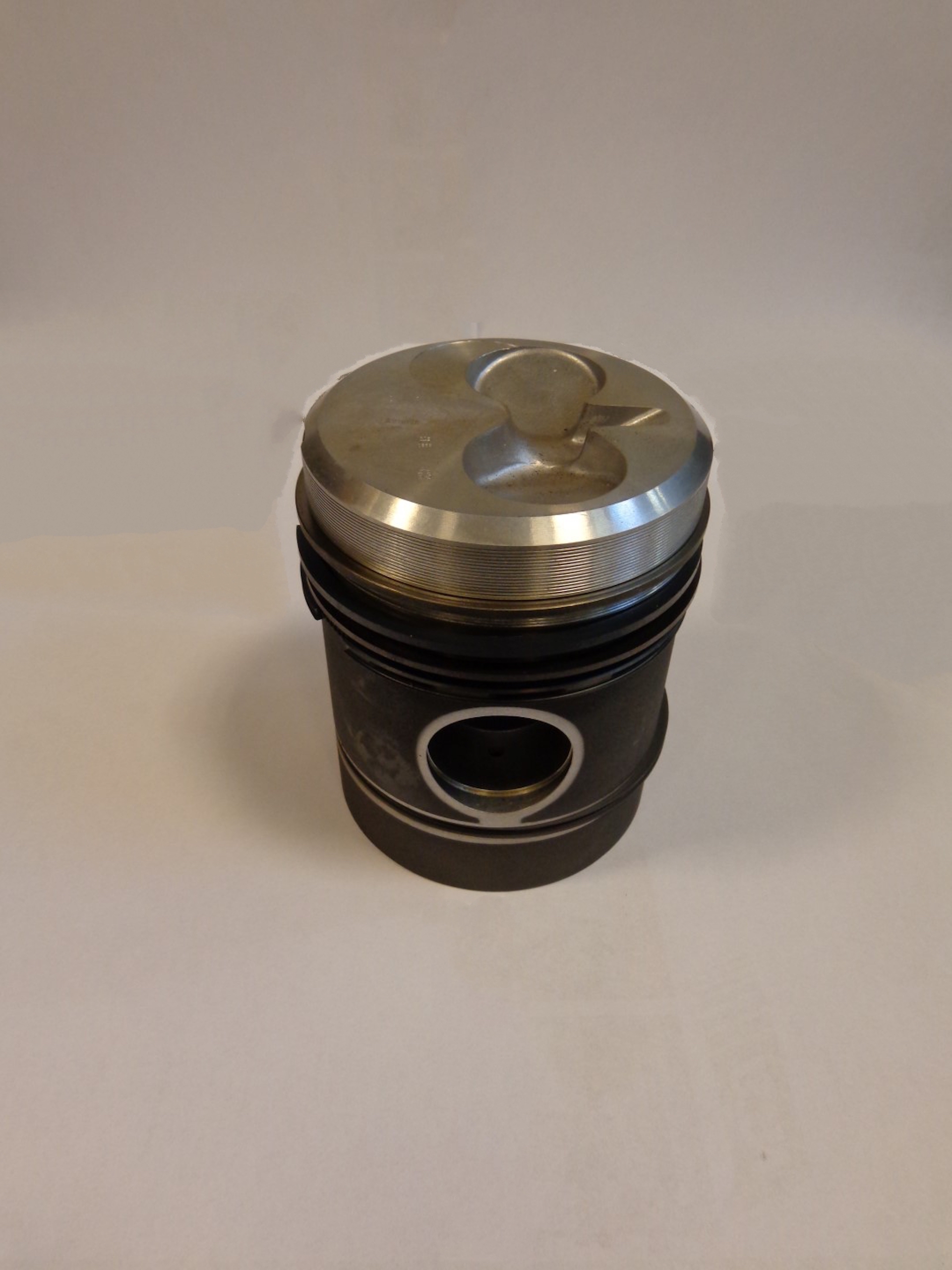 Nieuwe Zuiger - Piston - Kolben Deutz F12l714 - spare parts Deutz - Deutz Ersatzteile