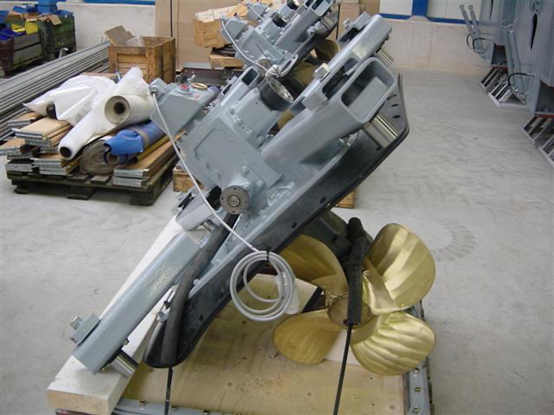 Roerpropeller-Rudderpropeller-Ruderpropeller-Schottel-SRP50-PartsZ-Drive - bodemmontage